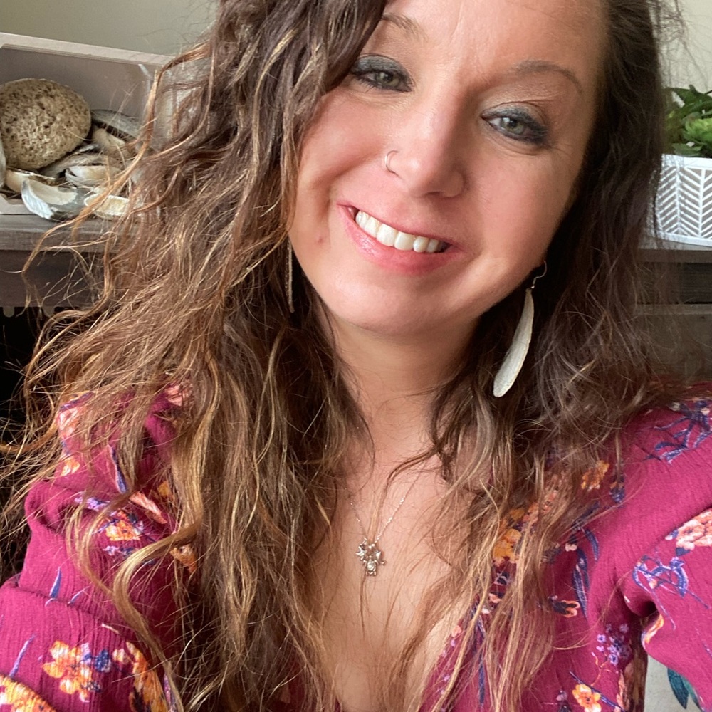 Meet your Posher, Suzanne